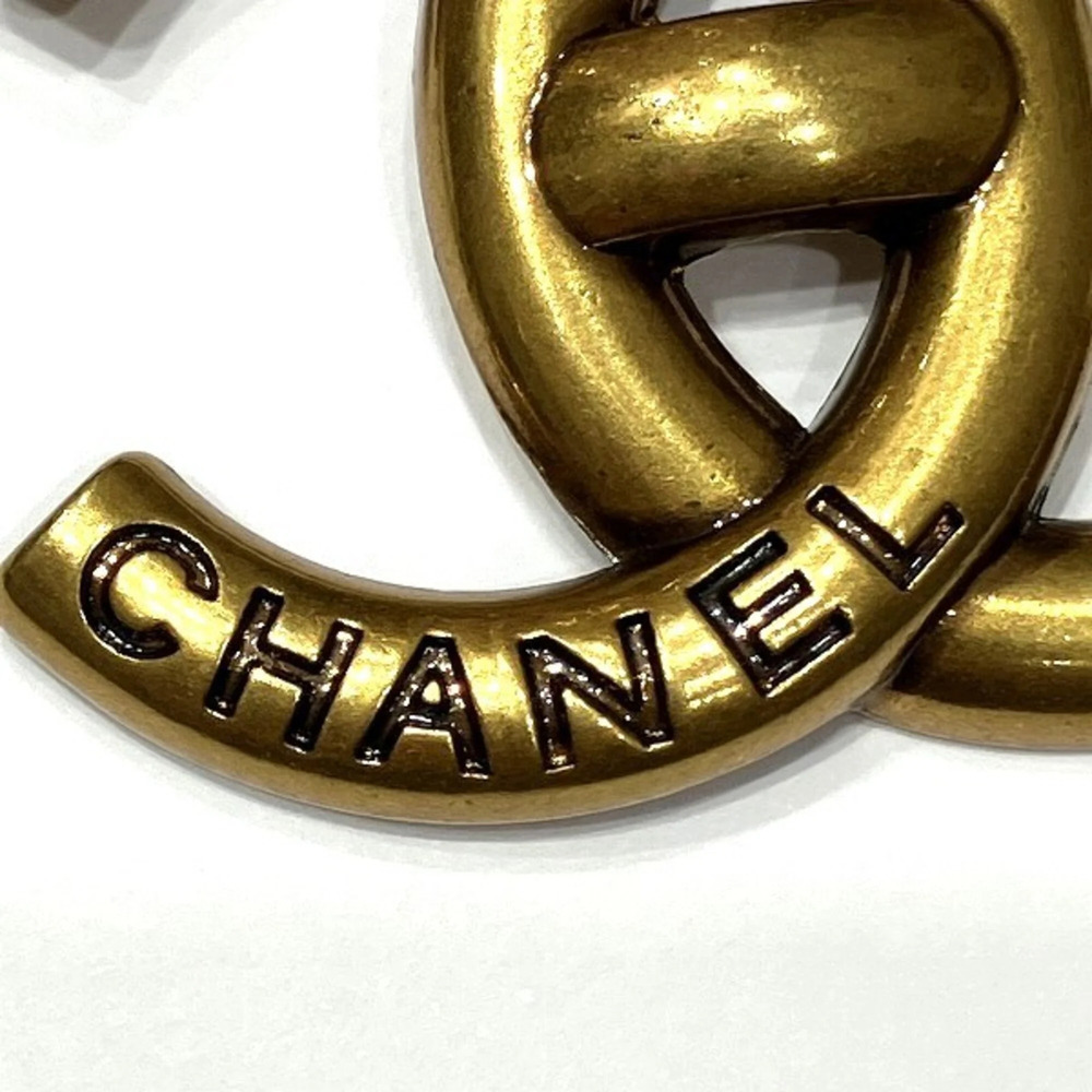 CHANEL Gold Logo Brooch - Picture 3 of 9